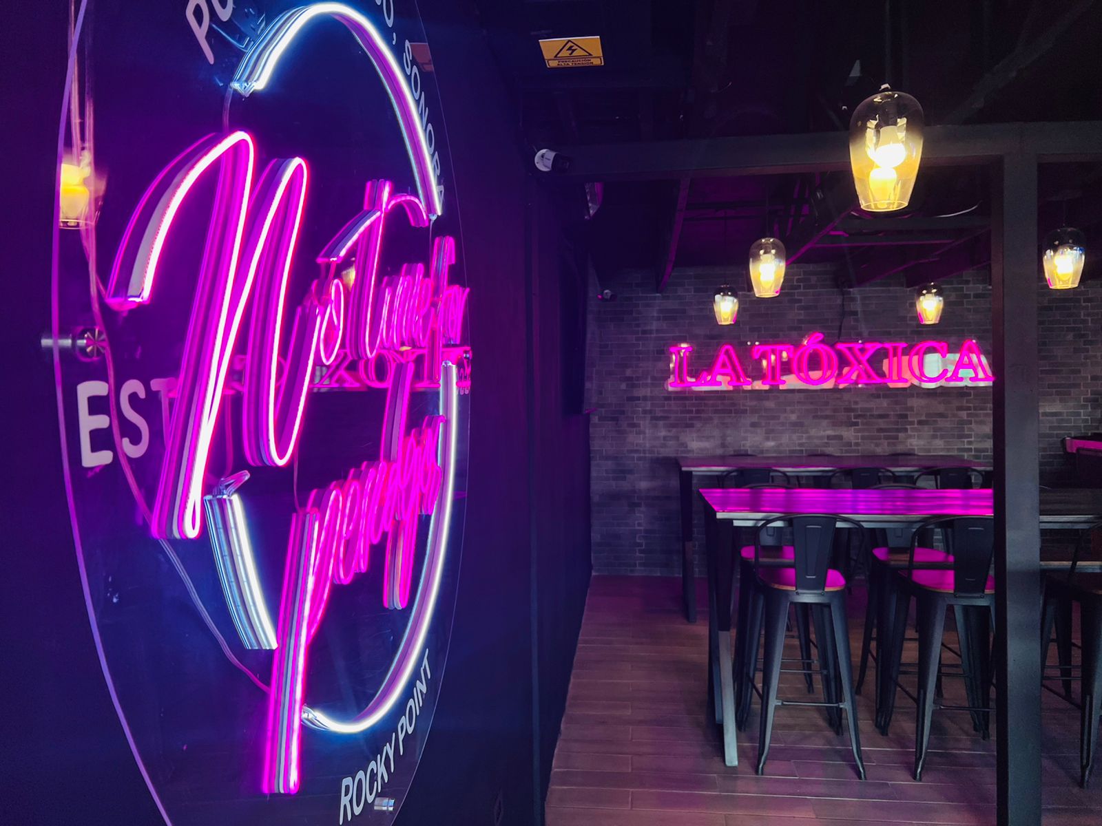 Interior real de la discoteca La Tóxica en la Calle 13
